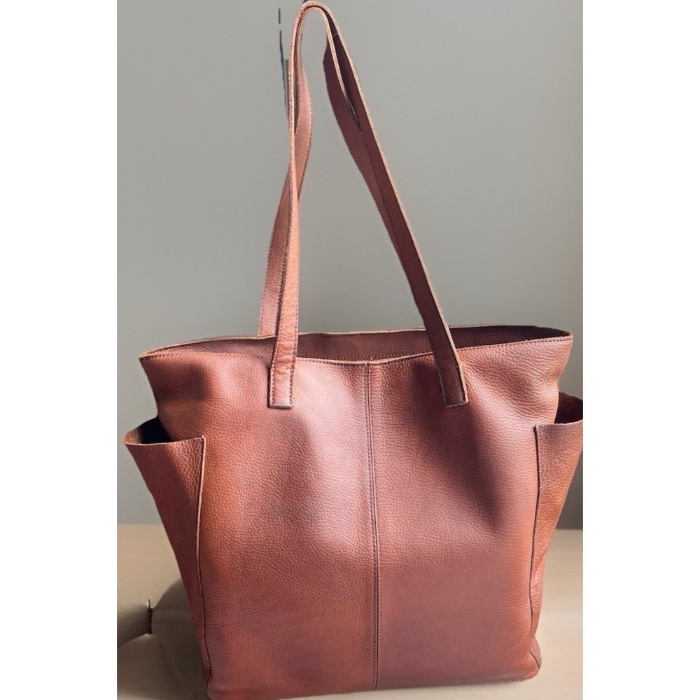 IYKYK Duluth Trading Co Lifetime Leather Tote Full Grain Thick Leather EUC Disc.